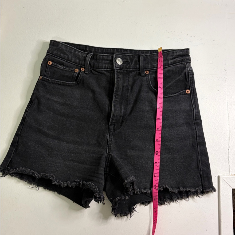 American Eagle Black Frayed Hem Jean Shorts size 2 - Picture 5 of 5
